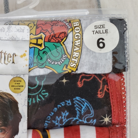 Harry Potter 6 Pack Girls Hipsters Briefs Size 6 Hogwarts - Picture 2 of 6